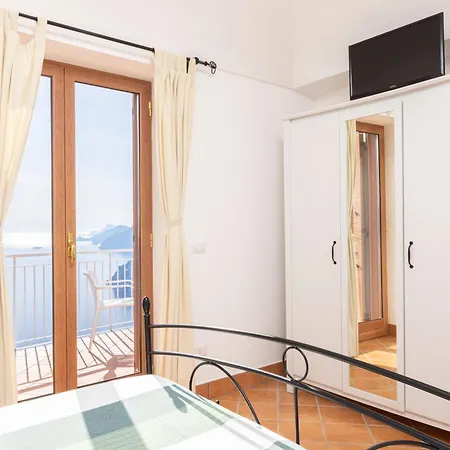 Estate4home - Casa Satriano *